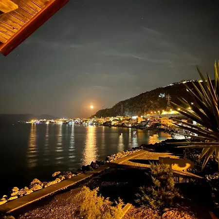 Sea View *